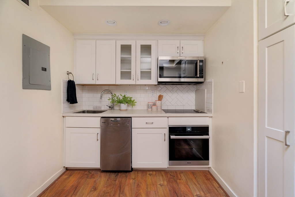 169 Commonwealth Avenue, Unit 5 Boston, MA 02116 - Photo 20 of 31