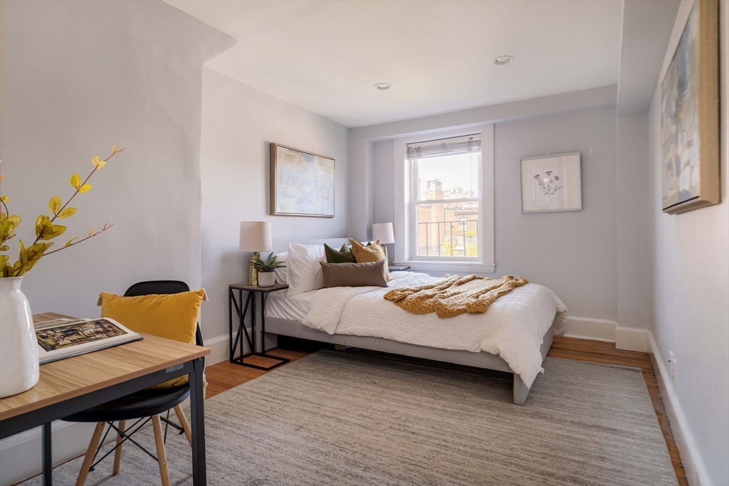 169 Commonwealth Avenue, Unit 5 Boston, MA 02116 - Photo 21 of 31