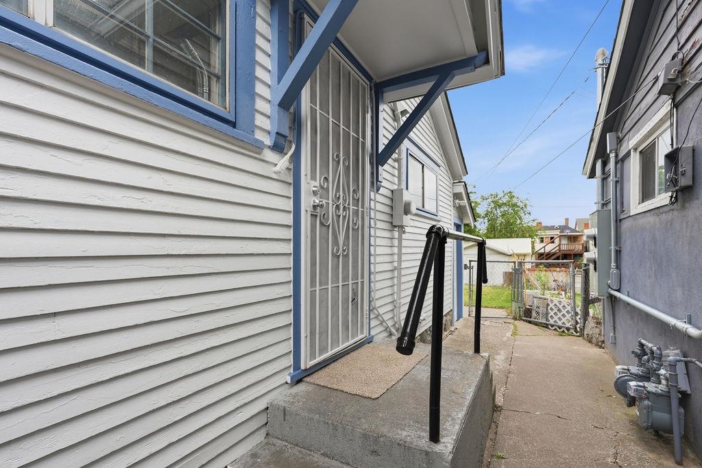 714 West Augusta Avenue Spokane, WA 99205 - Photo 27 of 36