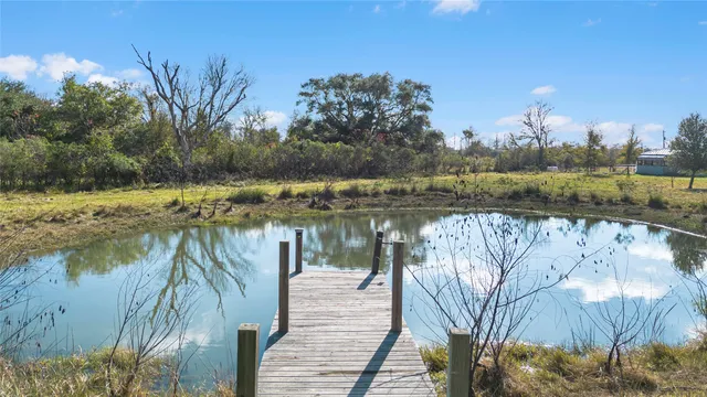 $500,000 | 1210 County Road 32, Angleton, TX 77515