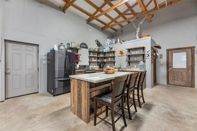 $500,000 | 1210 County Road 32, Angleton, TX 77515