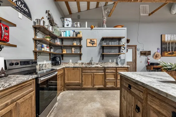 $485,000 | 1210 County Road 32, Angleton, TX 77515