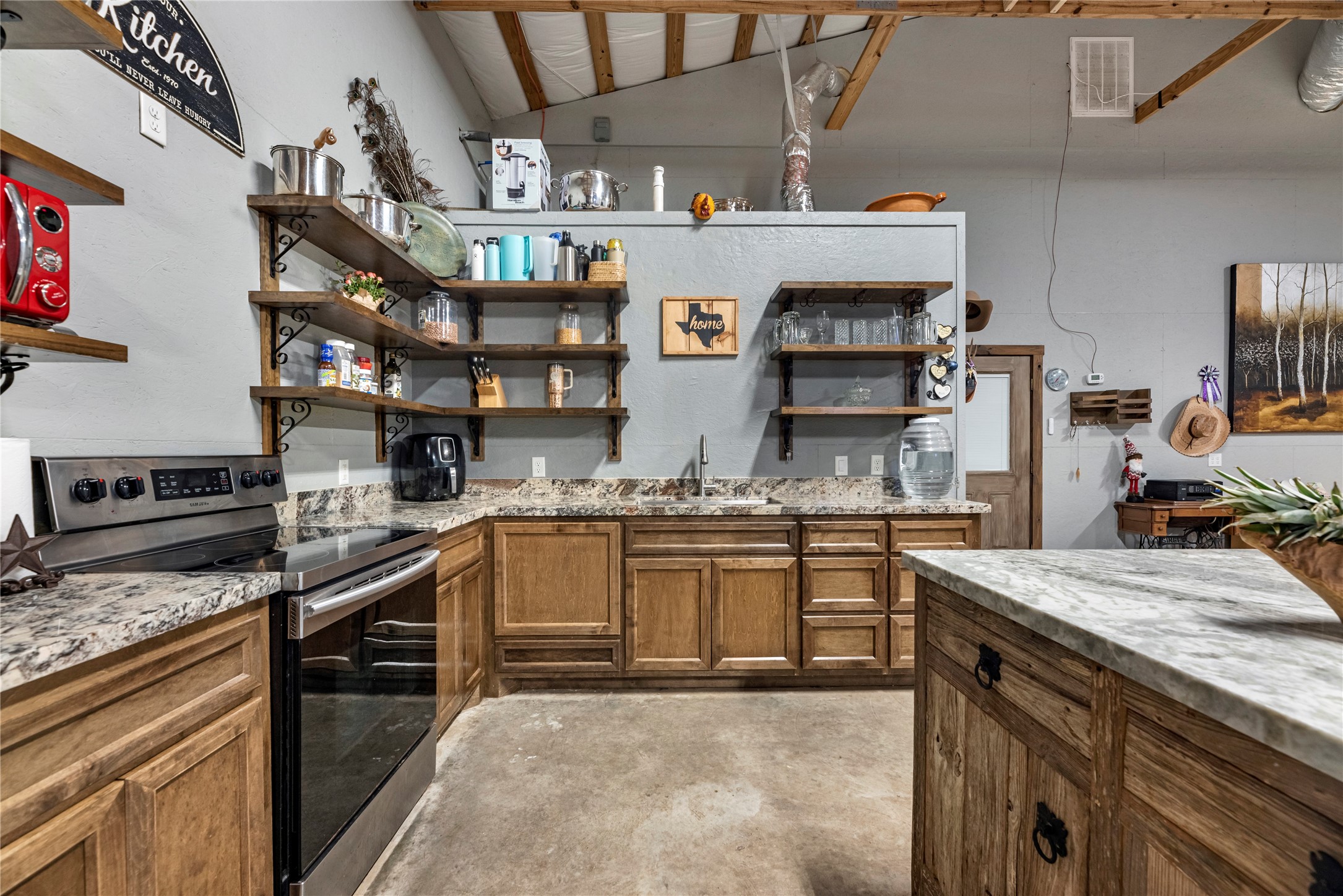 1210 County Road 32 Angleton, TX 77515 - Photo 7 of 17