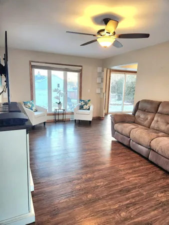 $499,900 | 641 Small Farm Road, Mukwonago, WI 53149