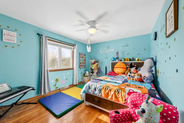 $499,900 | 641 Small Farm Road, Mukwonago, WI 53149
