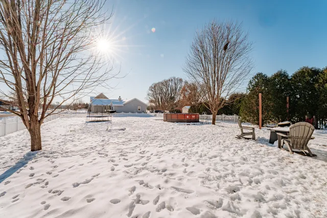 $534,900 | 641 Small Farm Road, Mukwonago, WI 53149