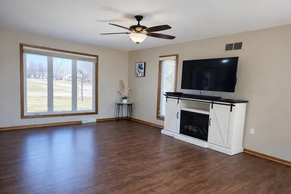 $499,900 | 641 Small Farm Road, Mukwonago, WI 53149