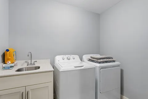 $600,000 | 21310 Poate Court, Rogers, MN 55374