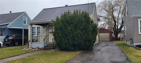 $1,500 | 3563 Sherwood Avenue, Niagara Falls, NY 14301