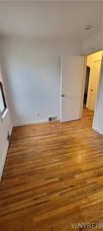 $1,500 | 3563 Sherwood Avenue, Niagara Falls, NY 14301