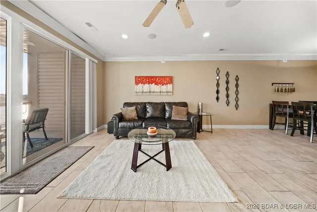 $435,000 | 1215 Lands End Parkway, Unit 643, Osage Beach, MO 65065