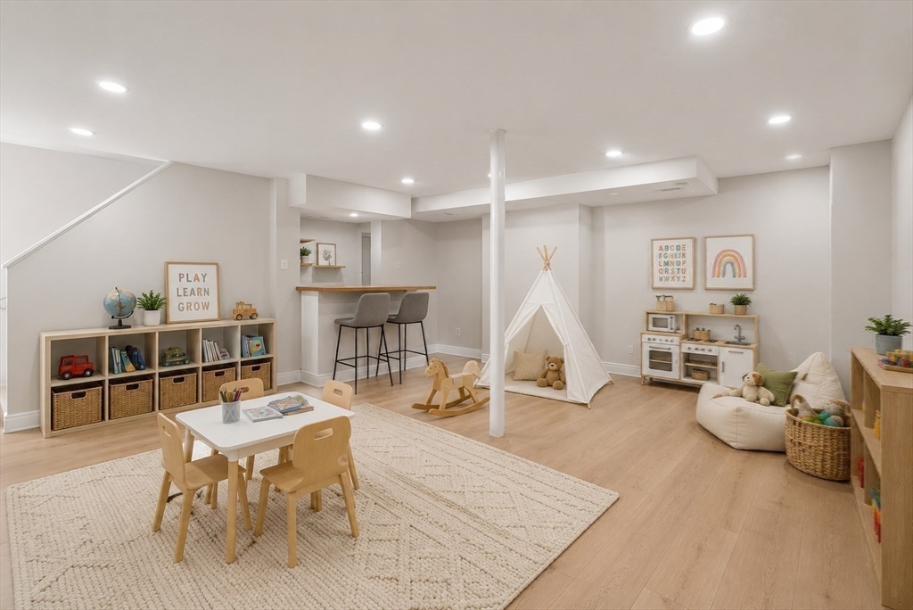 215 Dorset Road Newton, MA 02468 - Photo 31 of 41