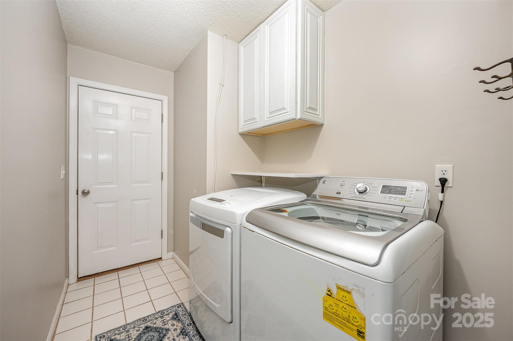 105 Banksridge Road Fort Mill, SC 29715 - Photo 19 of 30 a utility room with dryer and washer