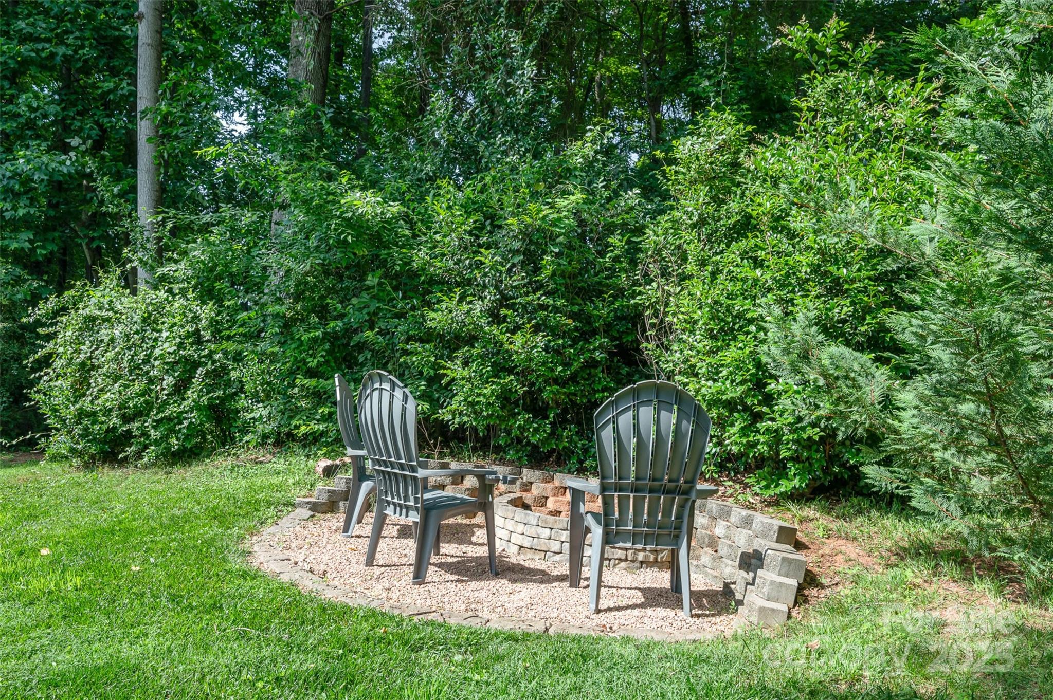 105 Banksridge Road Fort Mill, SC 29715 - Photo 20 of 30 a view of garden with patio