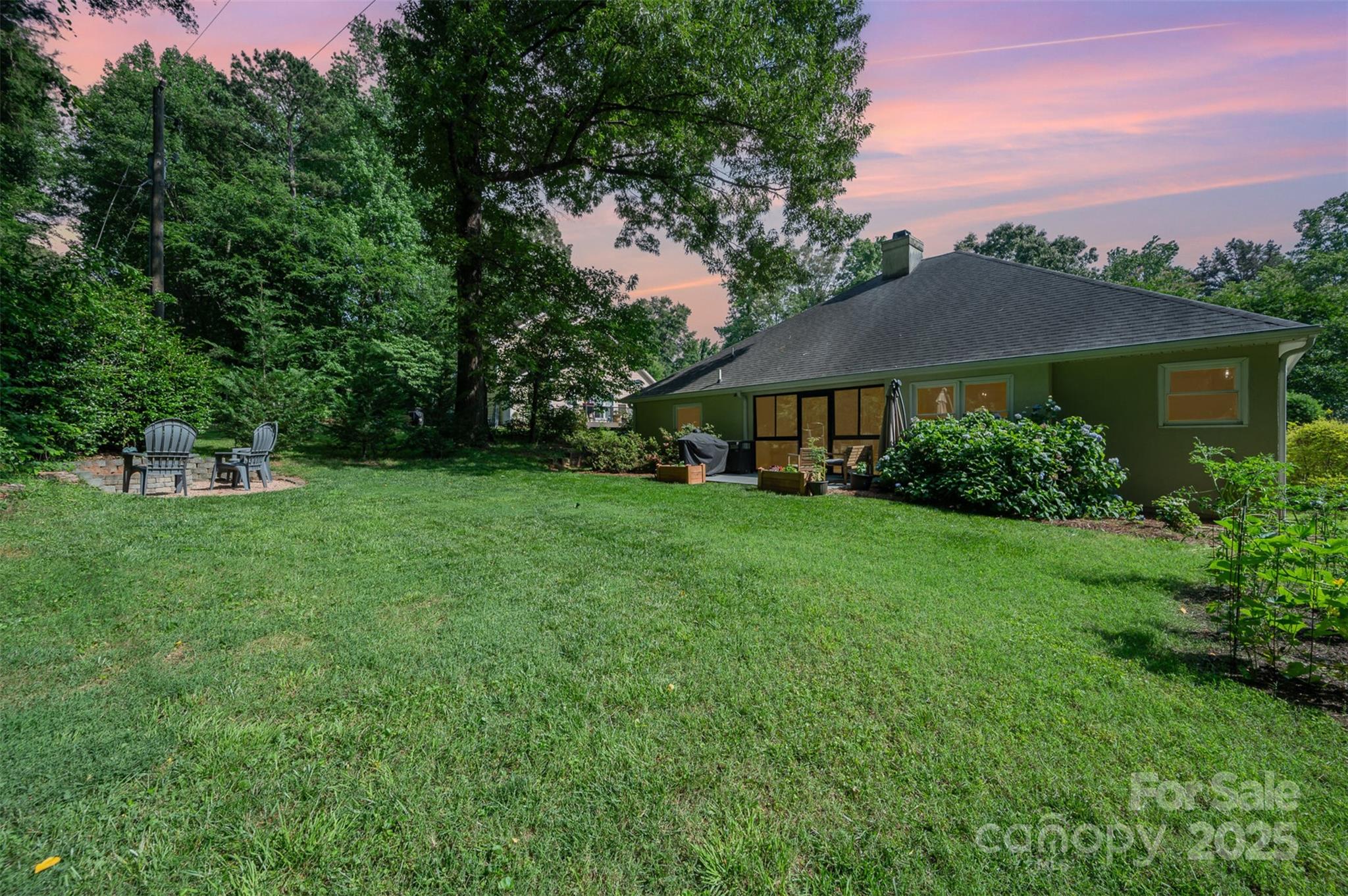 105 Banksridge Road Fort Mill, SC 29715 - Photo 24 of 30 a front view of a house with garden