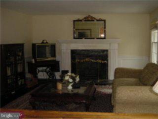 527 Fairview Road Medford, NJ 08055 - Photo 3 of 6
