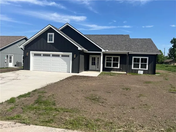 $309,900 | 500 Catalpa Street, Independence, KS 67301