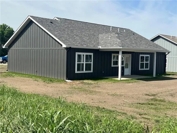 $309,900 | 500 Catalpa Street, Independence, KS 67301