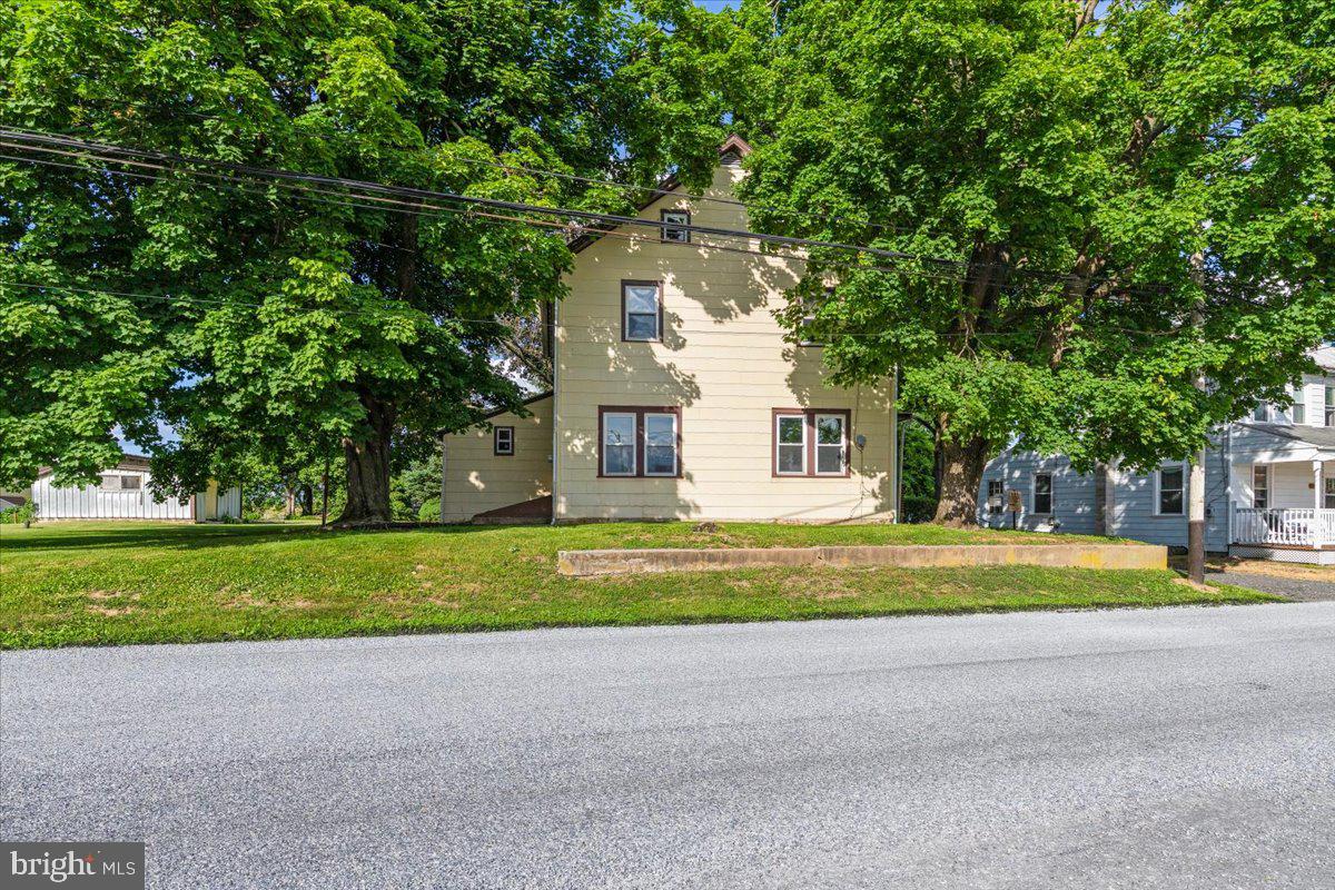 1716 Blacks Bridge Road Annville, PA 17003 - Photo 7 of 44 Side View