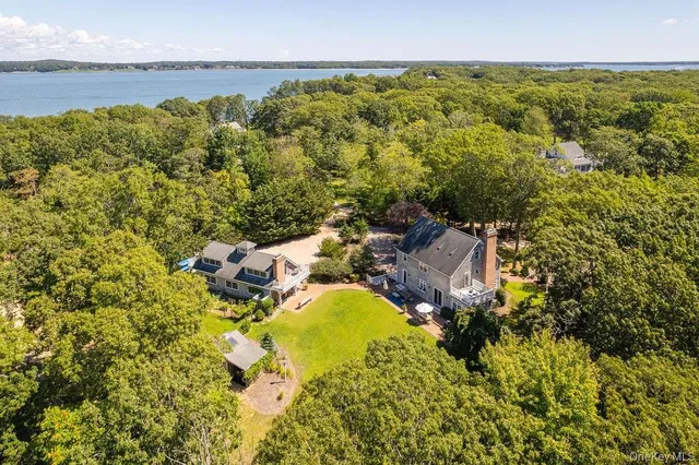 $2,995,000 | 10947 North Bayview Road, Southold, NY 11971