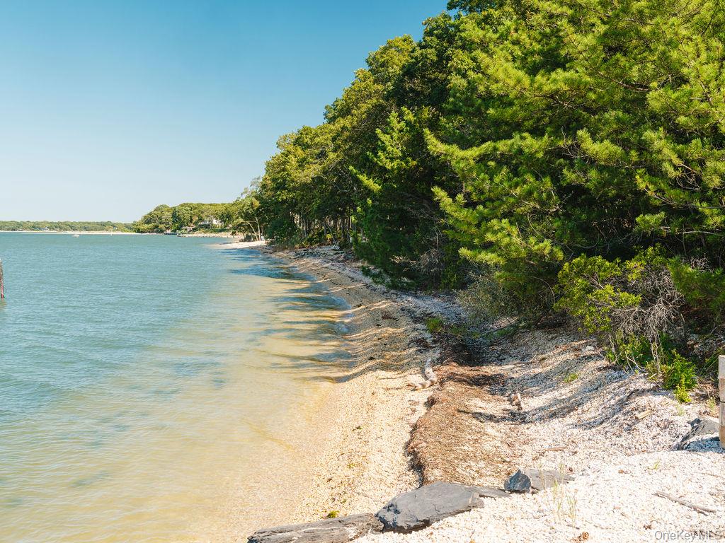 10947 North Bayview Road Southold, NY 11971 - Photo 19 of 43 Water view