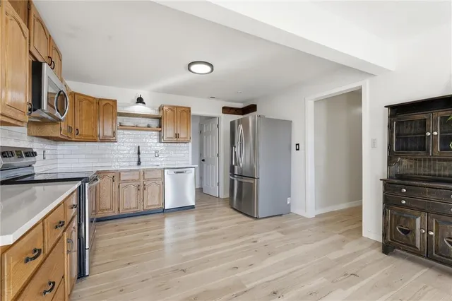 $535,000 | 30902 East Major Road, Grain Valley, MO 64029