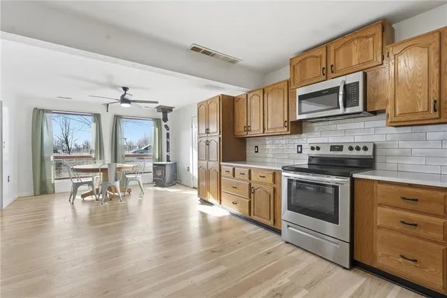 $535,000 | 30902 East Major Road, Grain Valley, MO 64029