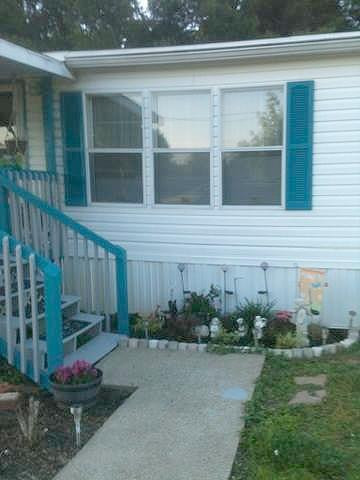 618 Pine Ridge Road Winchester, KY 40391 - Photo 6 of 33 Walk to covered front porch.