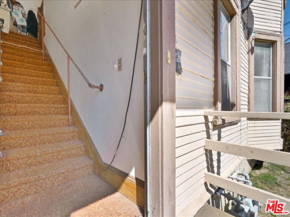 2057 Emerson Street Berkeley, CA 94703 - Photo 19 of 37 a view of entryway