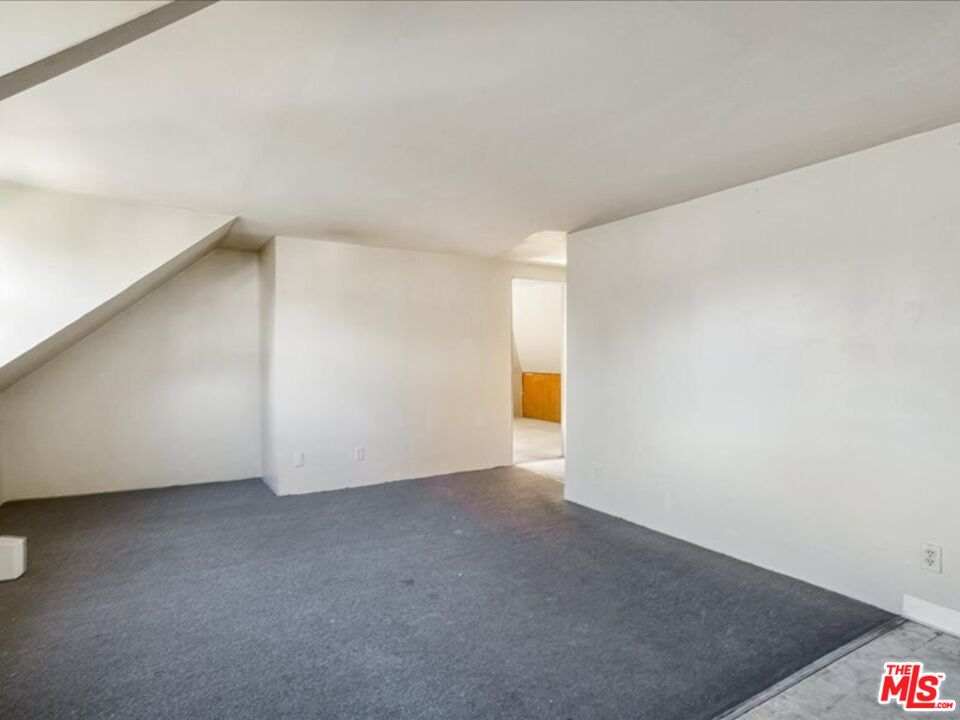 2057 Emerson Street Berkeley, CA 94703 - Photo 28 of 37 a view of an empty room