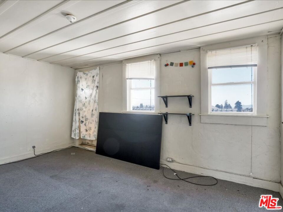 2057 Emerson Street Berkeley, CA 94703 - Photo 31 of 37 a view of kitchen and window
