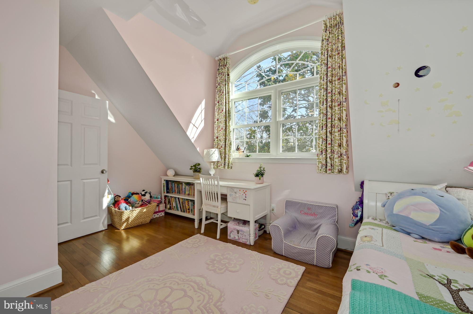 7618 Clarendon Road Bethesda, MD 20814 - Photo 24 of 34 Gallery Image 24