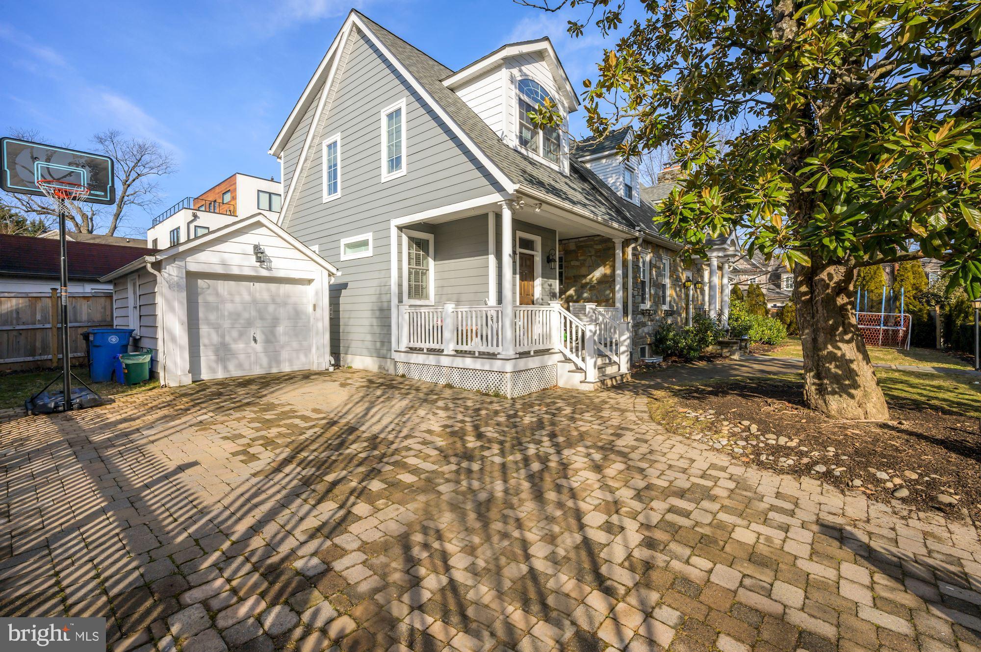7618 Clarendon Road Bethesda, MD 20814 - Photo 3 of 34 Gallery Image 3