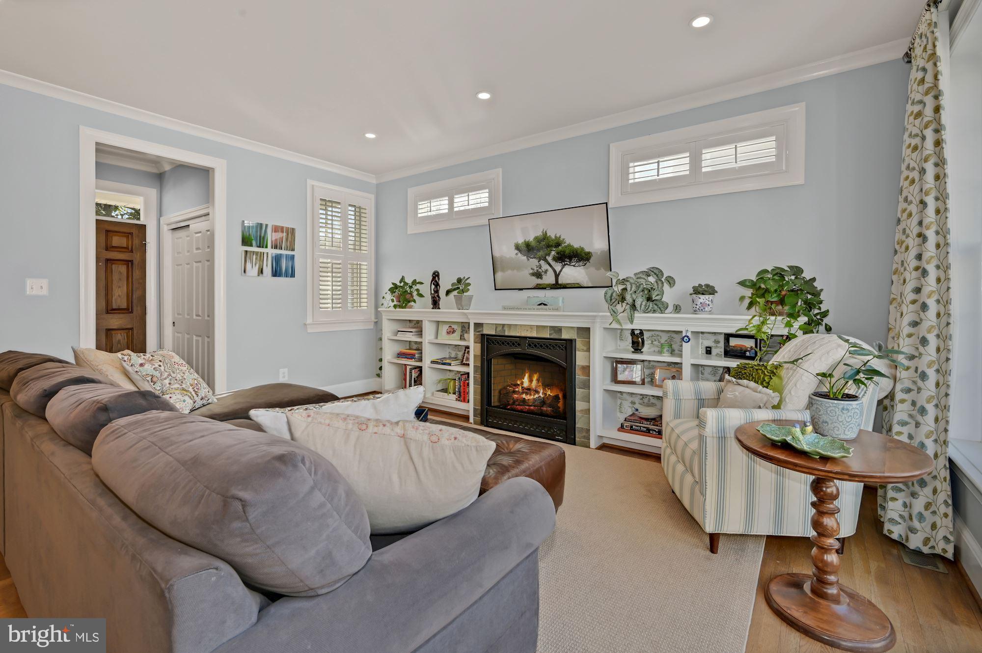 7618 Clarendon Road Bethesda, MD 20814 - Photo 5 of 34 Gallery Image 5
