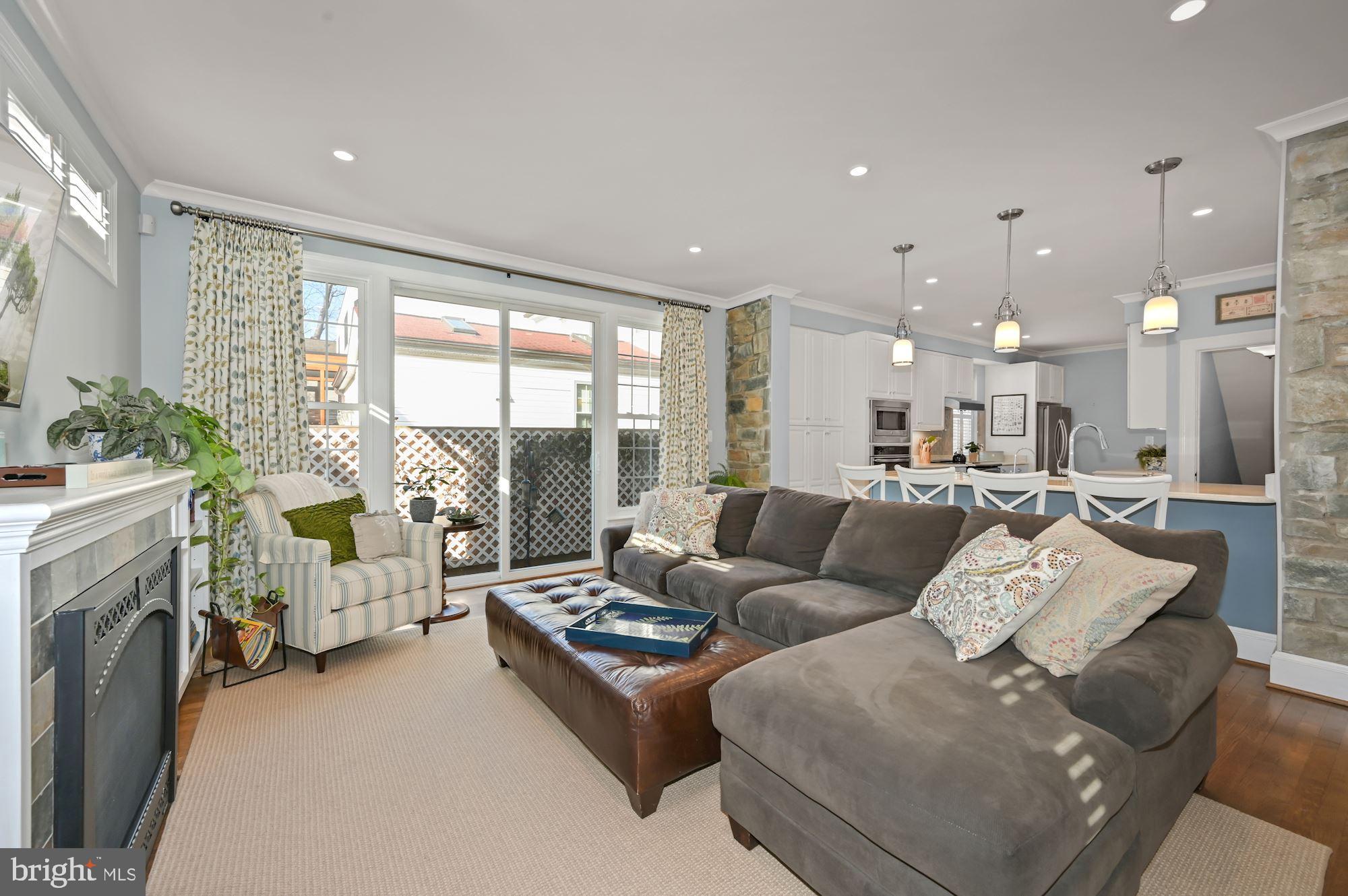 7618 Clarendon Road Bethesda, MD 20814 - Photo 6 of 34 Gallery Image 6