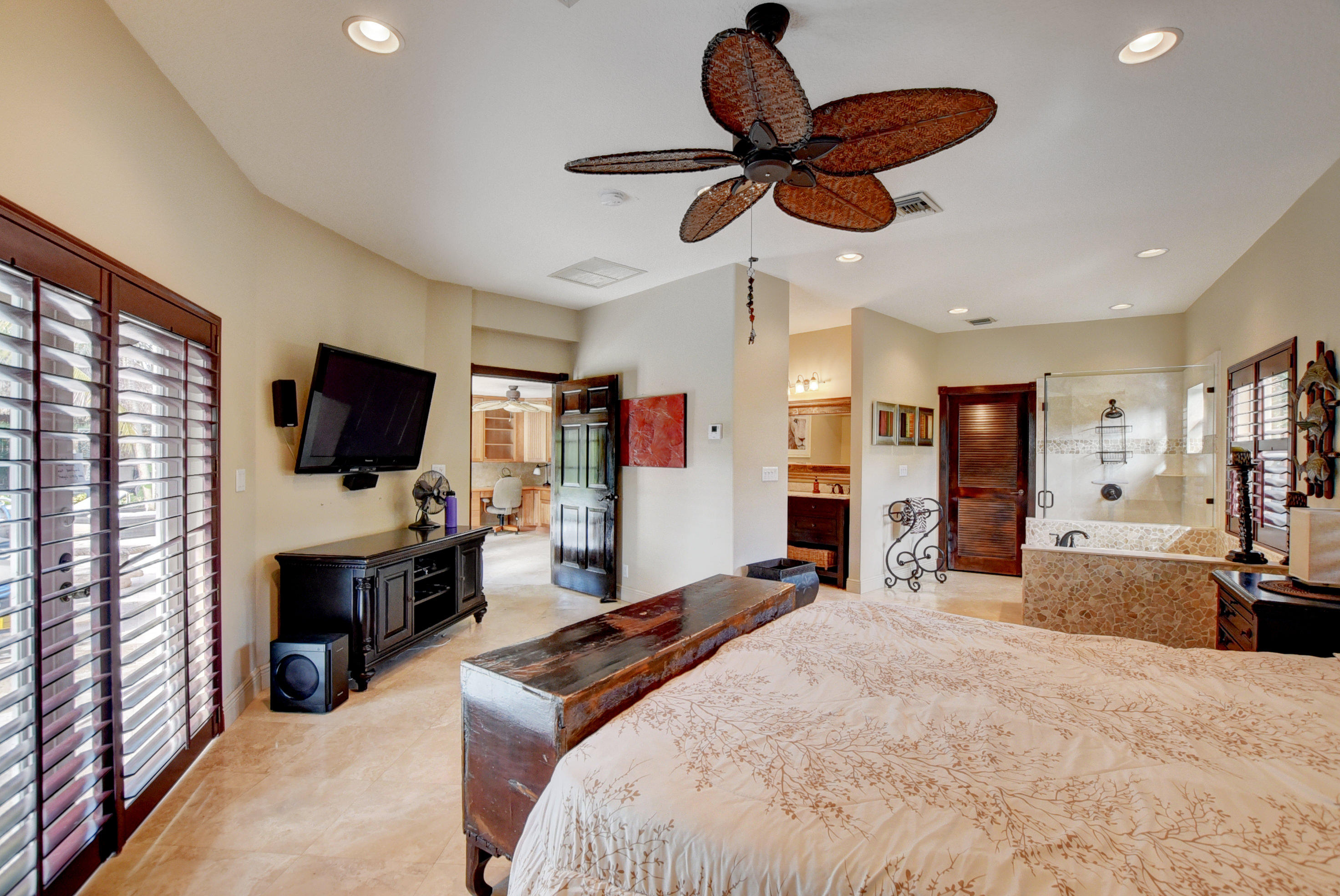 699 Southwest 8th Terrace Boca Raton, FL 33486 - Photo 23 of 40 Master Suite