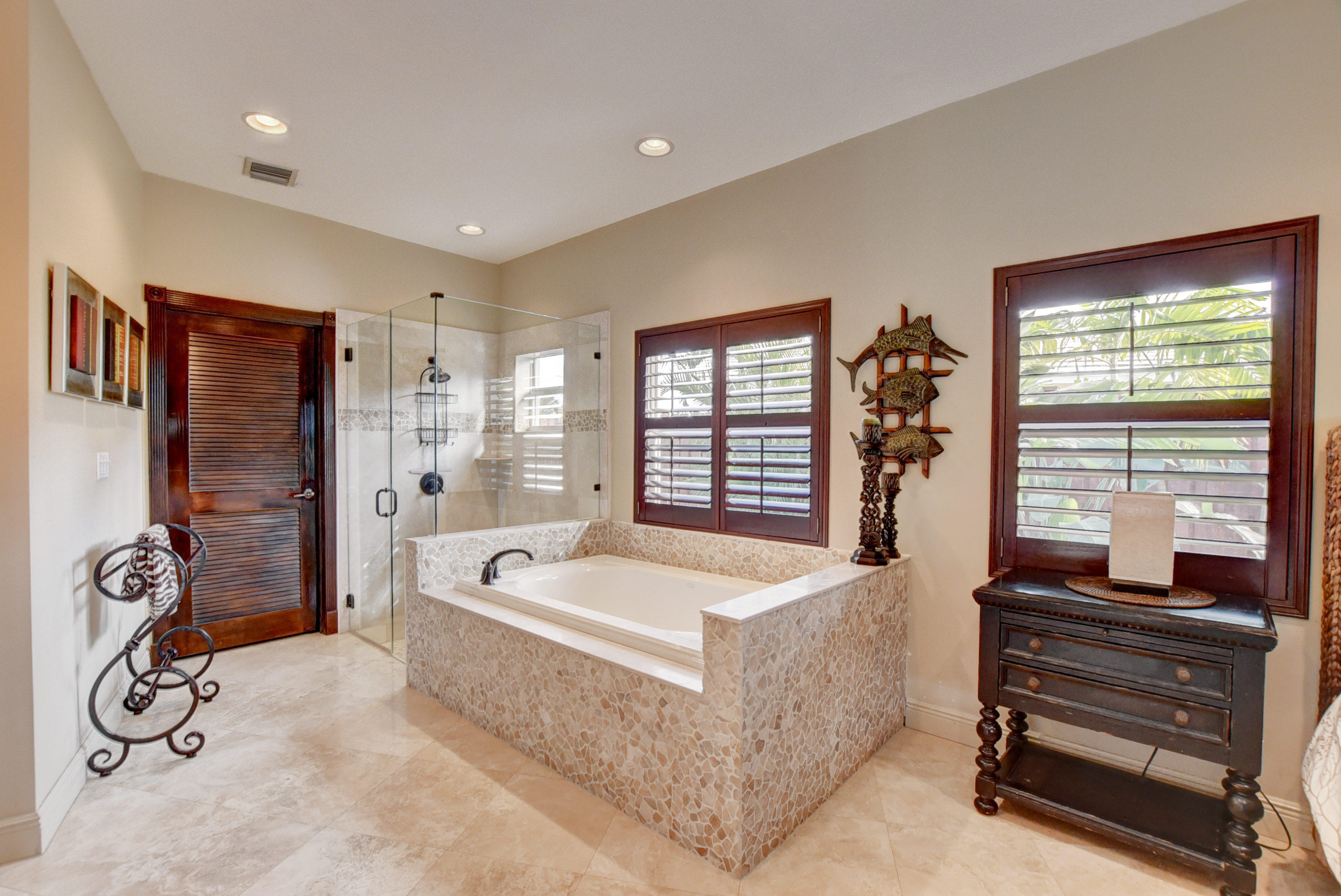 699 Southwest 8th Terrace Boca Raton, FL 33486 - Photo 24 of 40 Master Bath