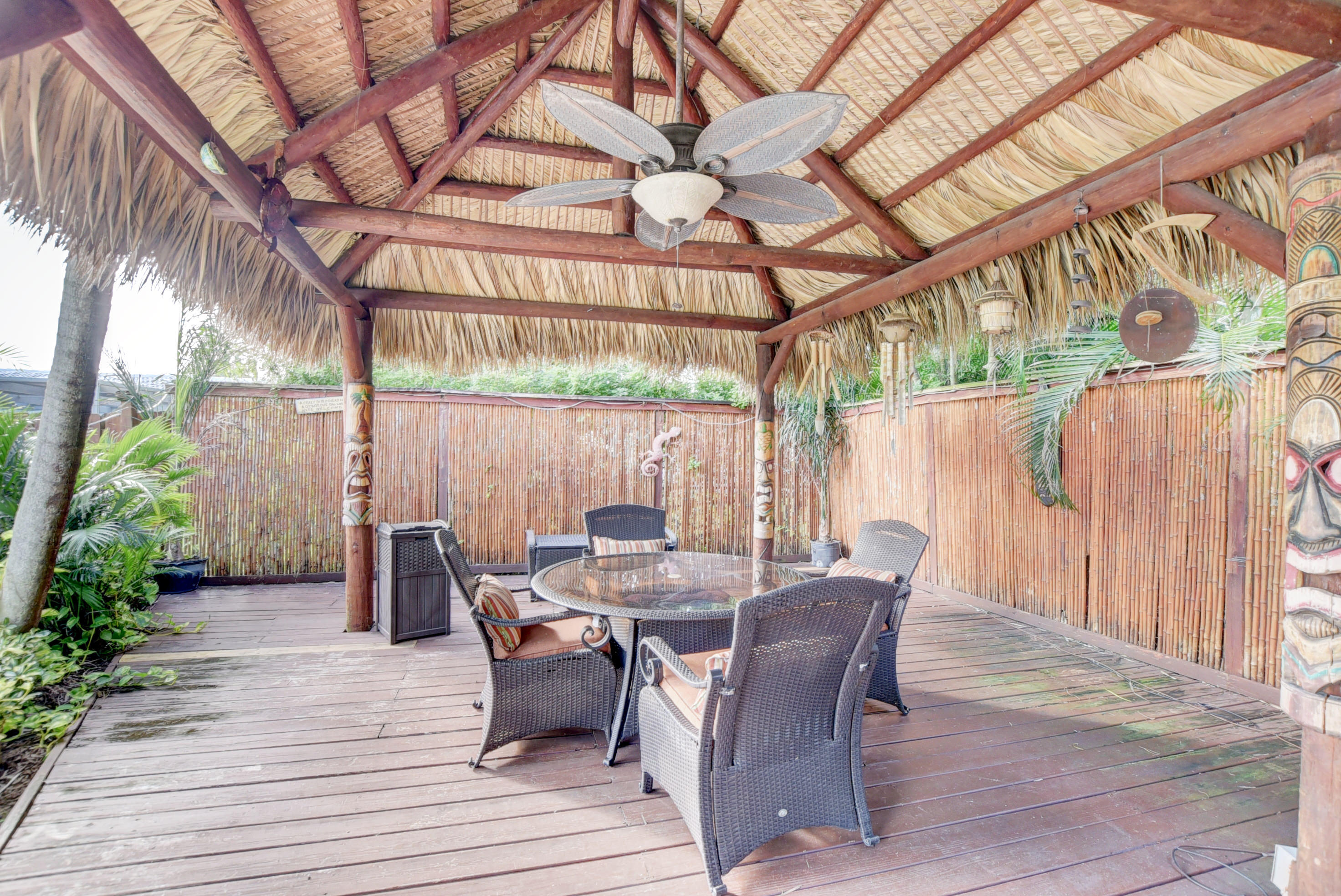 699 Southwest 8th Terrace Boca Raton, FL 33486 - Photo 30 of 40 Tiki Hut