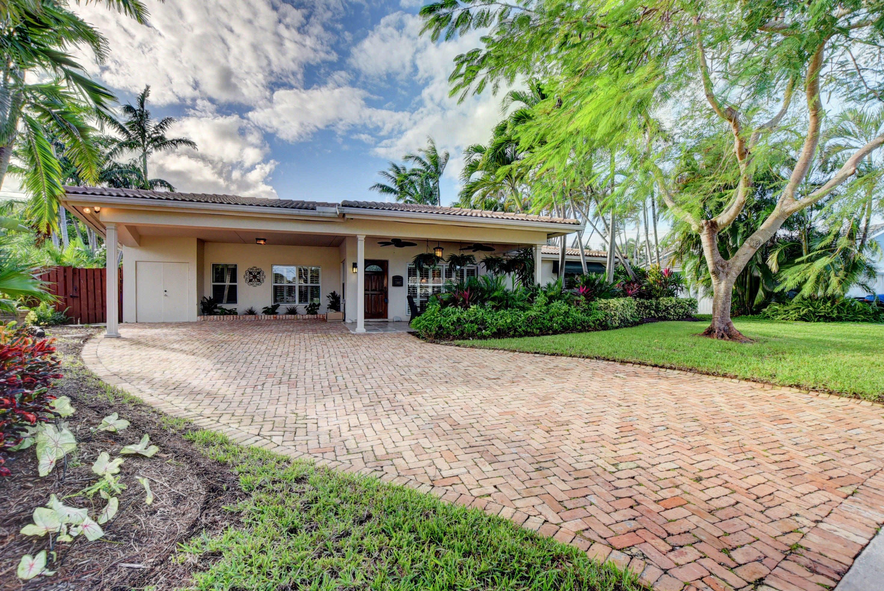 699 Southwest 8th Terrace Boca Raton, FL 33486 - Photo 40 of 40 Front