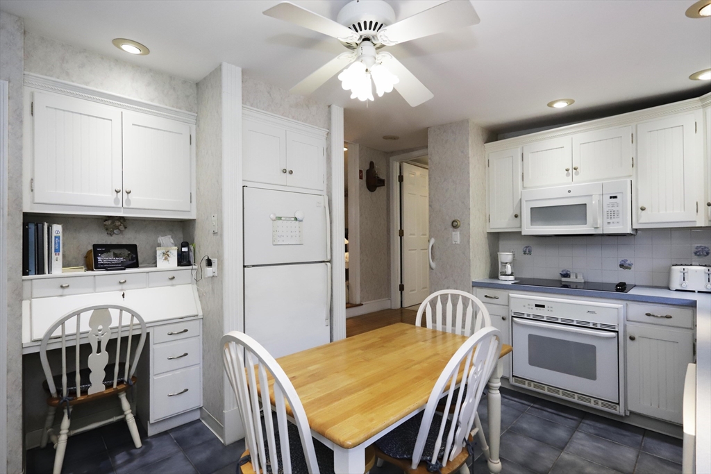 35 Point Street Fairhaven, MA 02719 - Photo 16 of 36