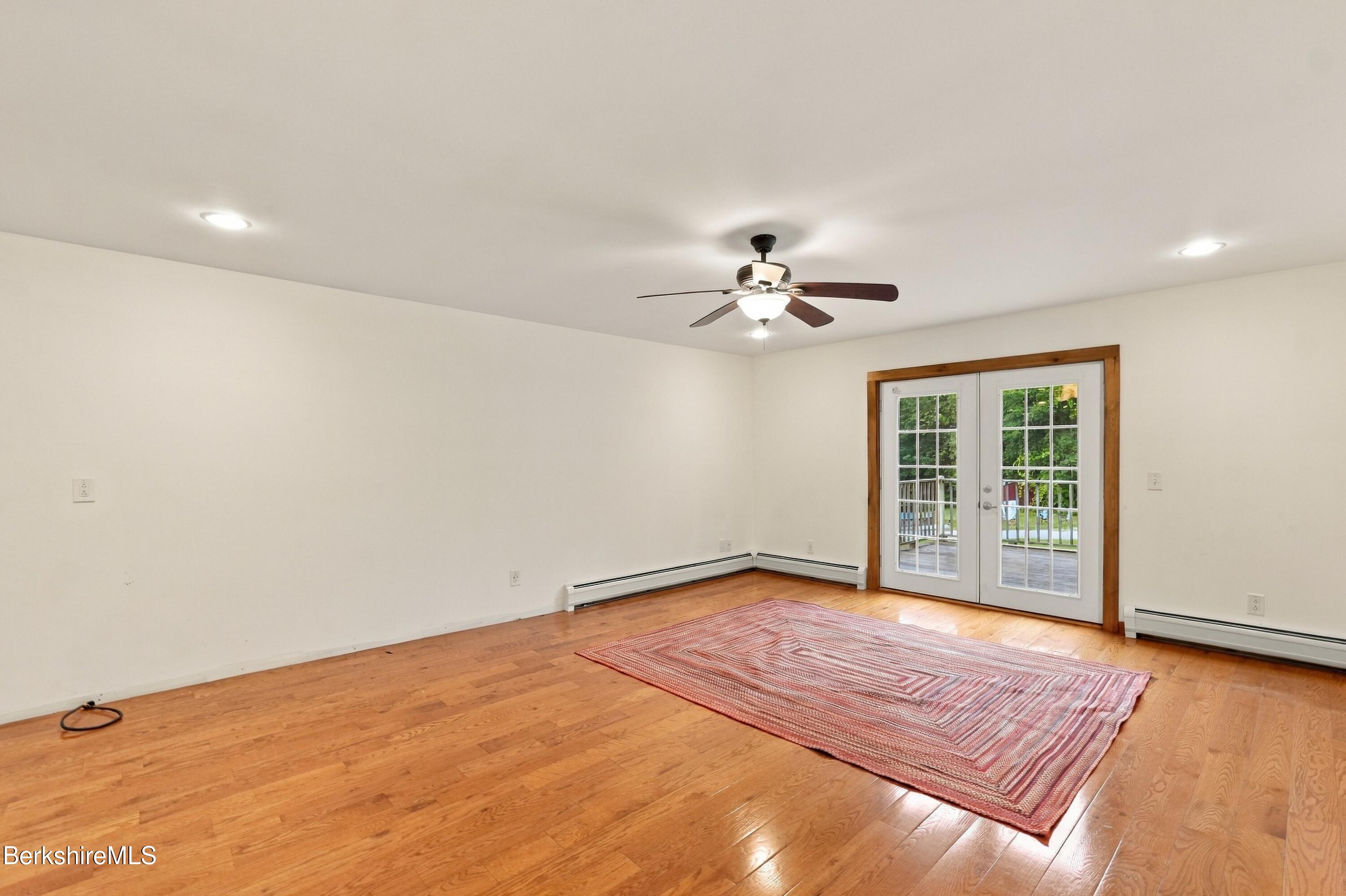 332 Hancock Road Pittsfield, MA 01201 - Photo 17 of 52 ADM03189