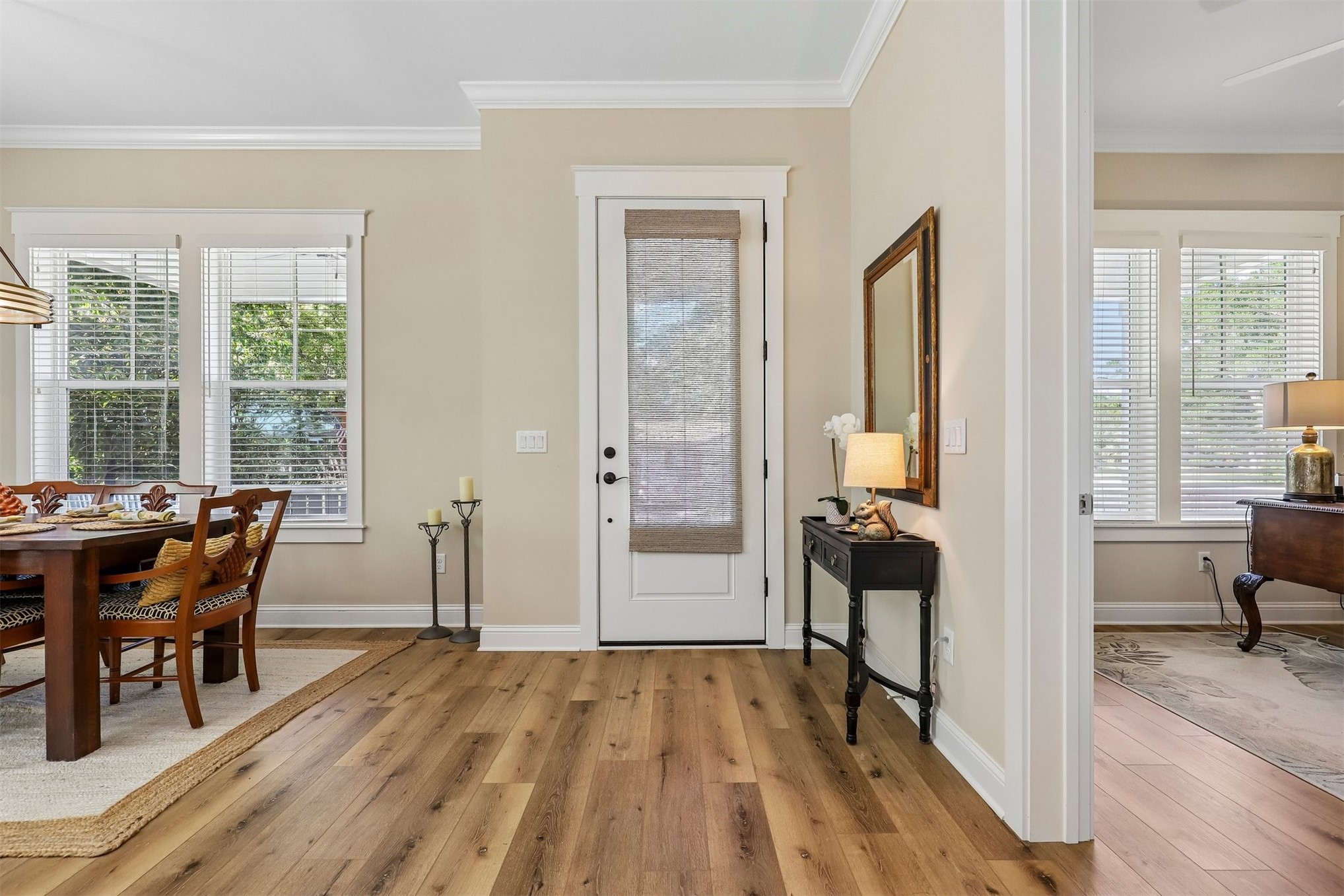1012 White Street Fernandina Beach, FL 32034 - Photo 11 of 35 a view of a livingroom with furniture and wooden floor