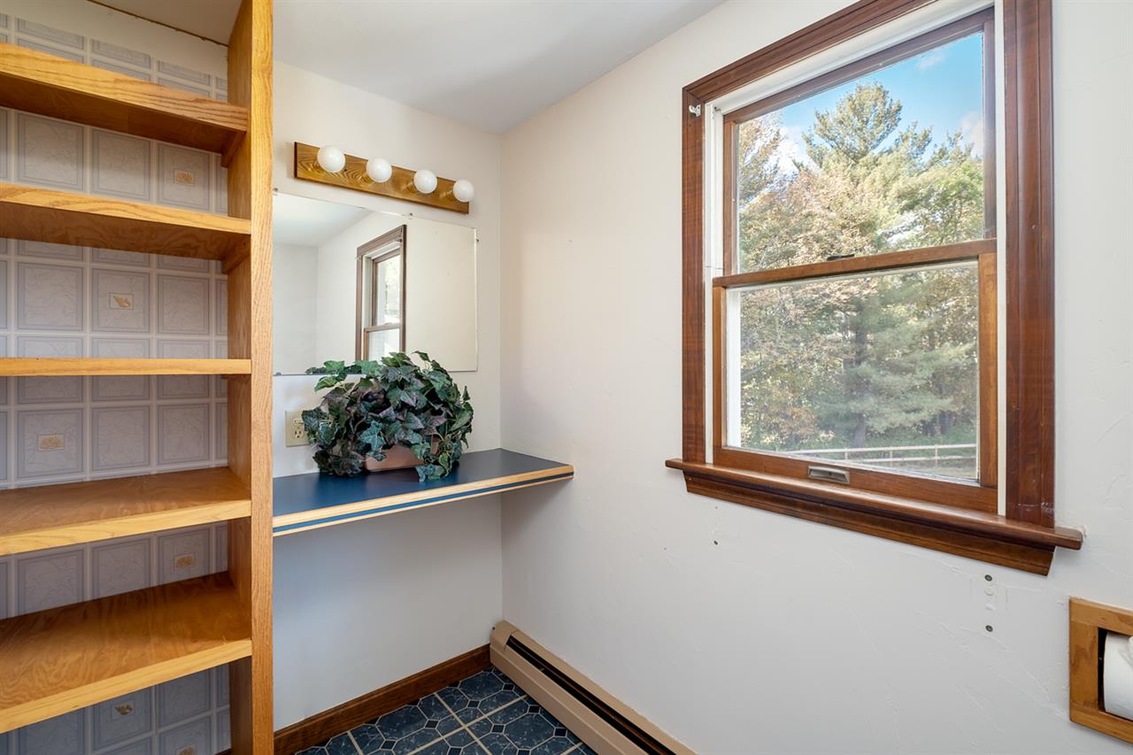 19 Piscataqua Road Dover, NH 03820 - Photo 21 of 39