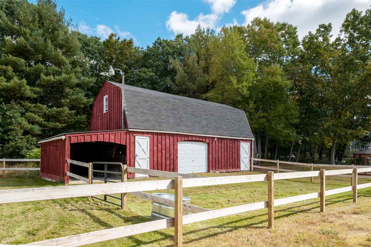 19 Piscataqua Road Dover, NH 03820 - Photo 23 of 39
