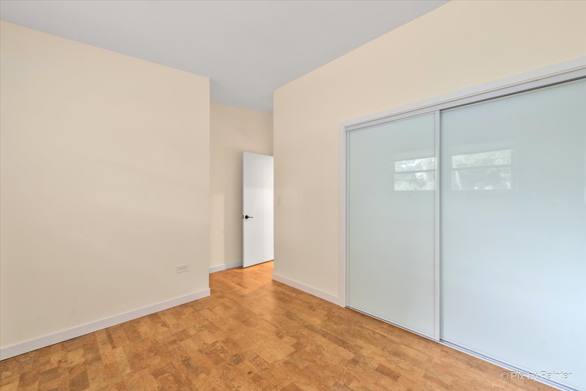 239 Beverly Road Barrington, IL 60010 - Photo 17 of 28 a view of empty room