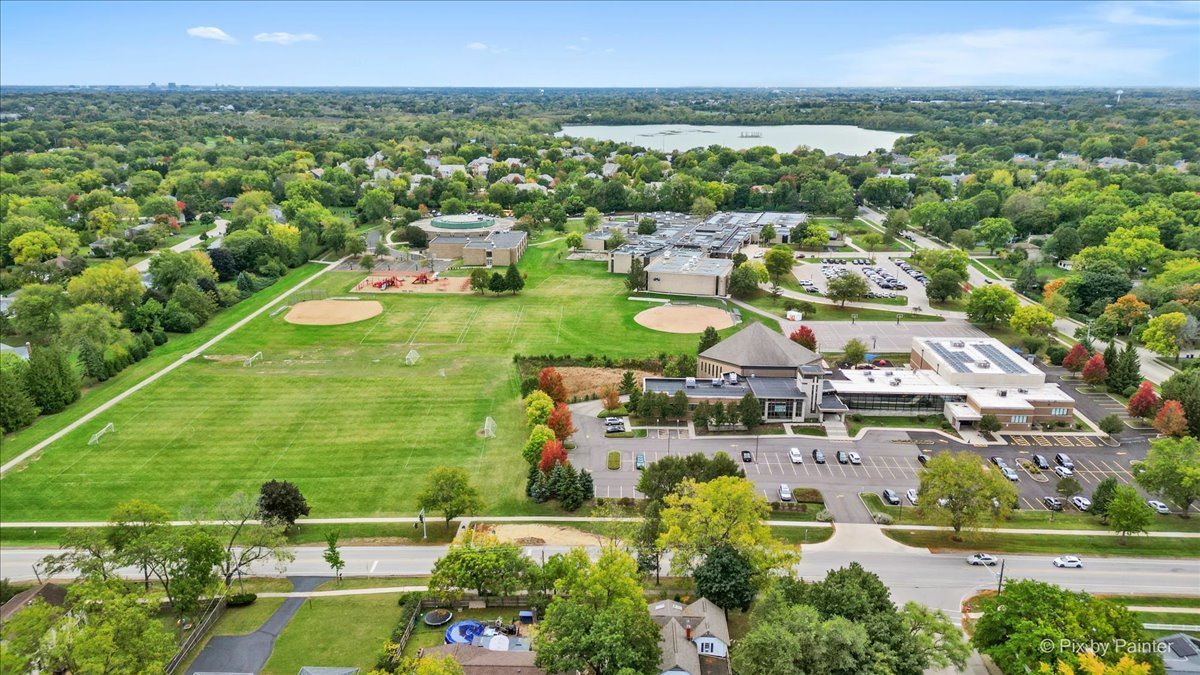 239 Beverly Road Barrington, IL 60010 - Photo 26 of 28 a view of a city