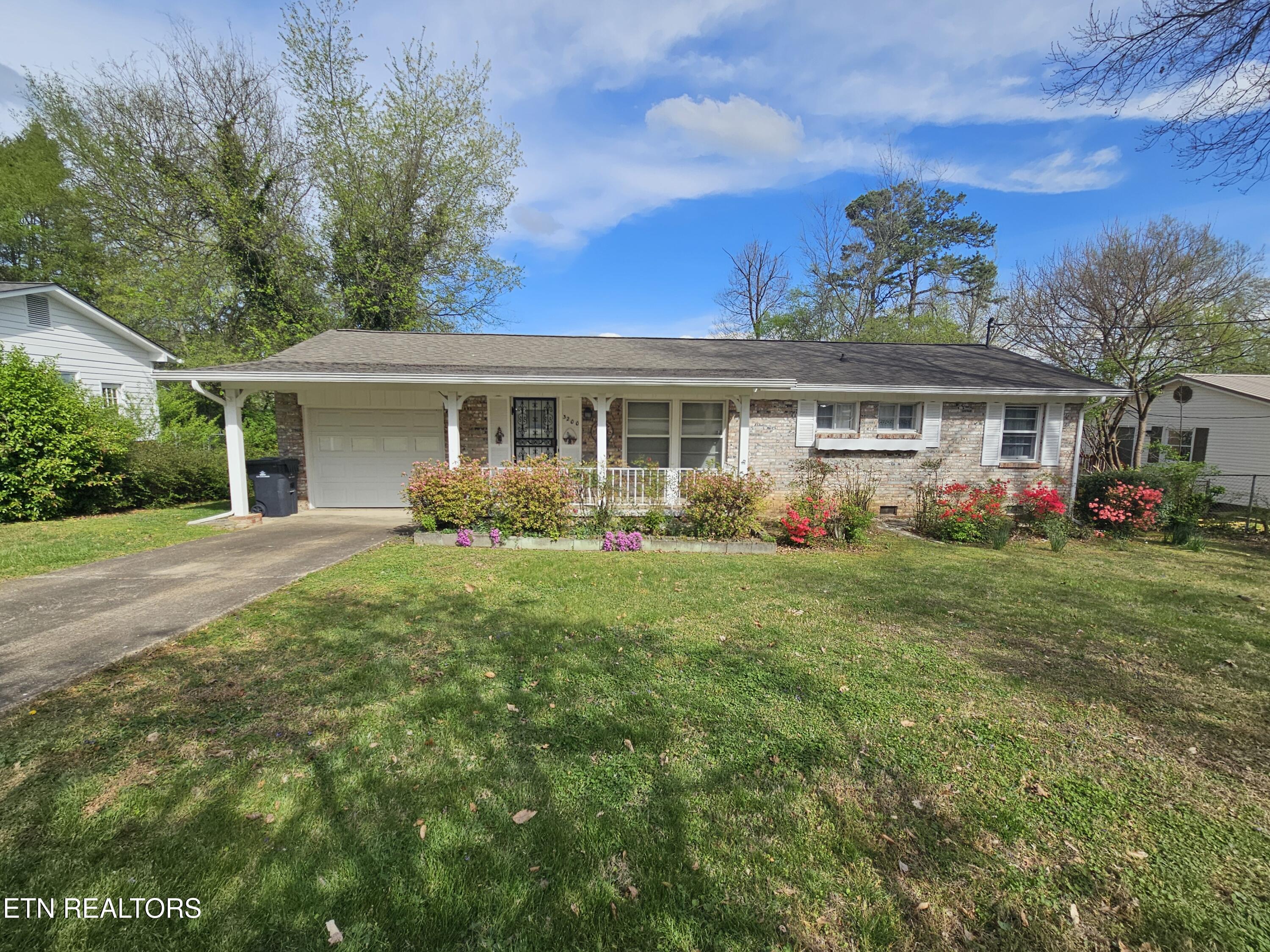 3200 Hazelwood Road Knoxville, TN 37921 - Photo 1 of 21 20260401_162704