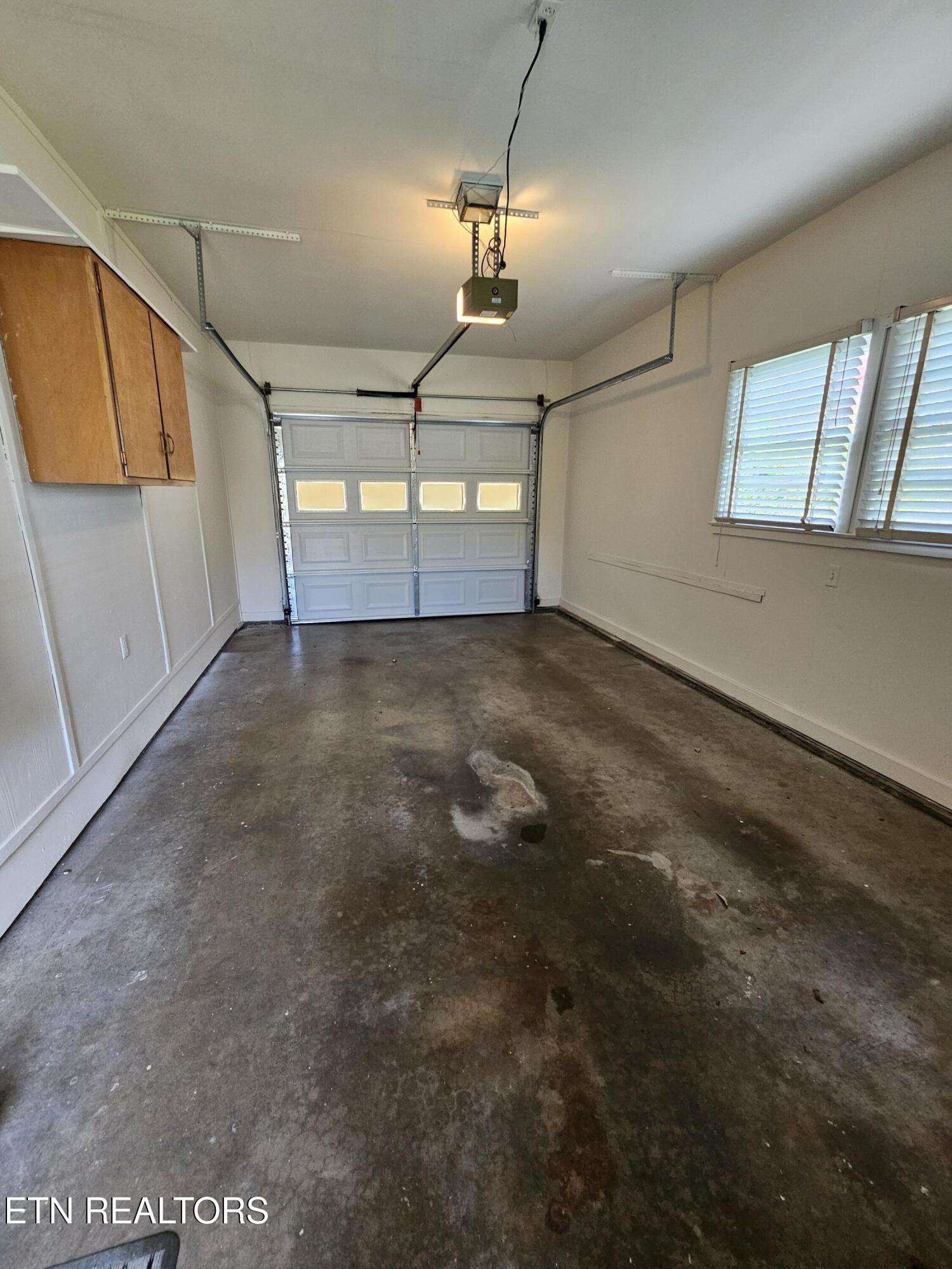 3200 Hazelwood Road Knoxville, TN 37921 - Photo 18 of 21 20260401_162545