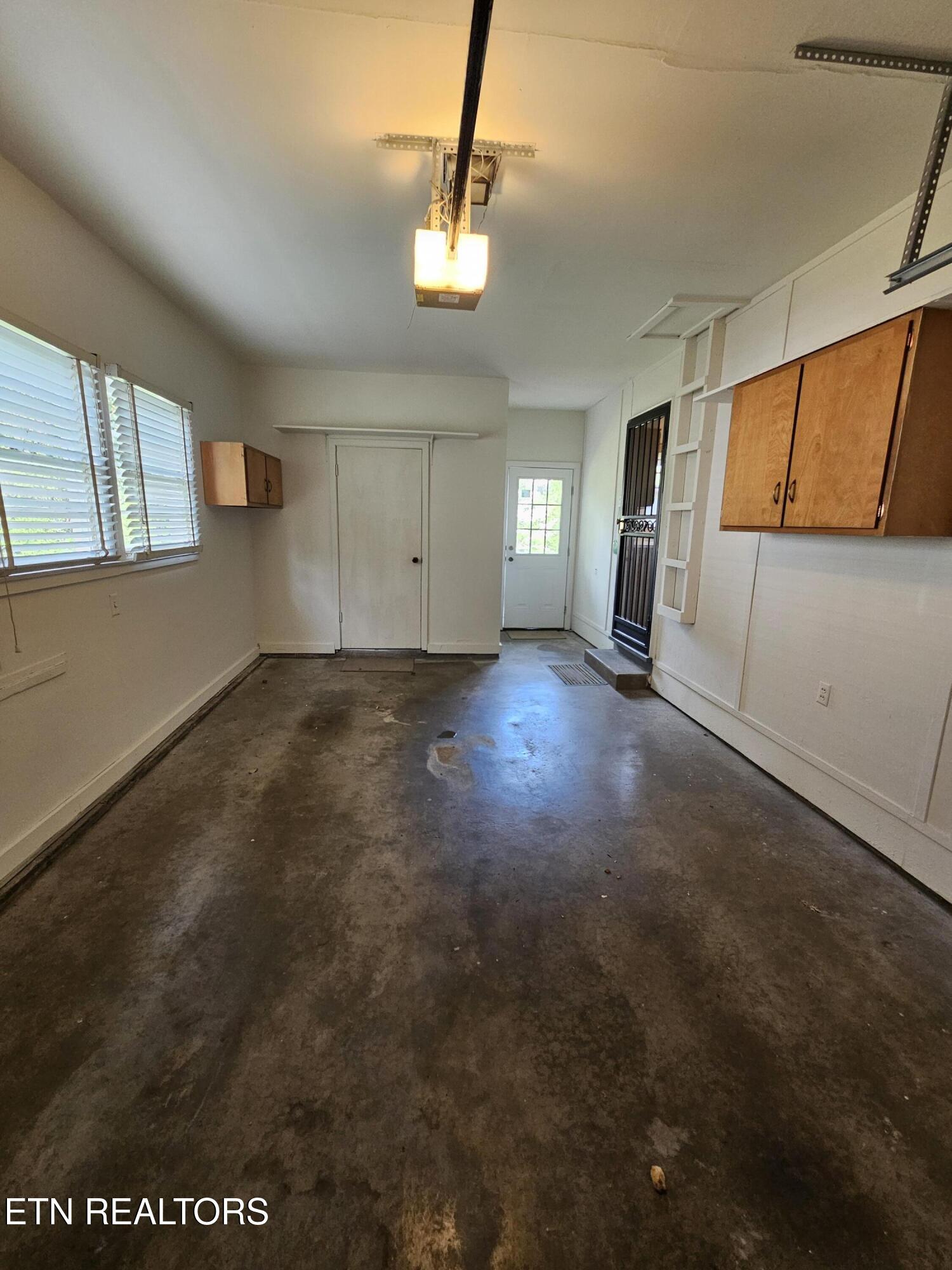 3200 Hazelwood Road Knoxville, TN 37921 - Photo 19 of 21 20260401_162608
