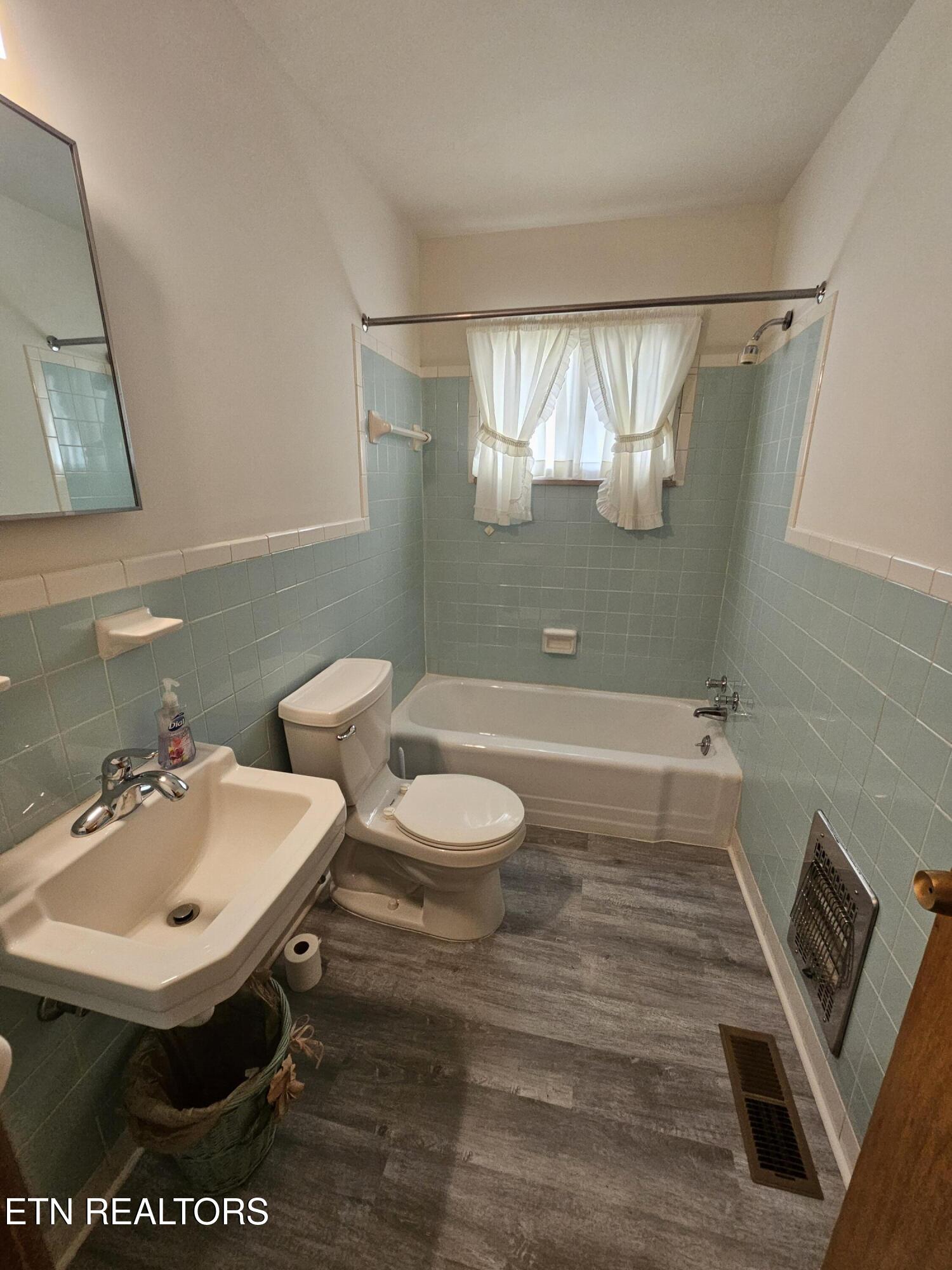 3200 Hazelwood Road Knoxville, TN 37921 - Photo 21 of 21 20260401_162250
